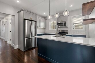 Building Photo - 101 Draper St