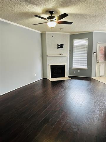 Foto del edificio - 6012 Barrington Ct