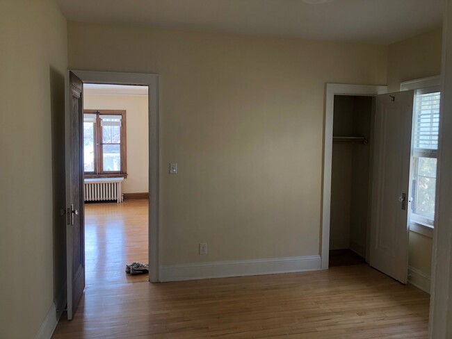 Foto del edificio - 3325 Emerson Ave S