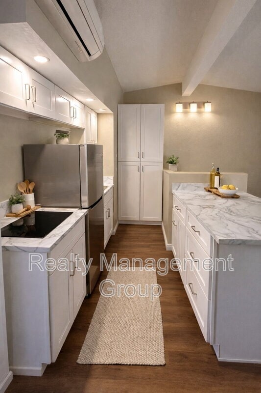 Building Photo - 28857 Old Hwy 80