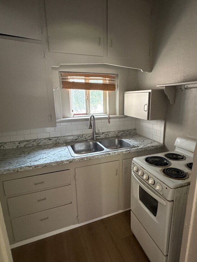 Foto del edificio - 2671 Jefferson Ave