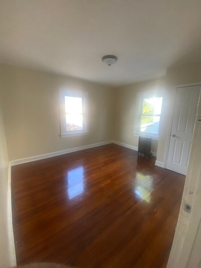 Photo - 309 Sanford Ave House