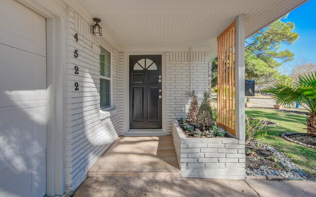 Building Photo - 4522 Willowbend Blvd