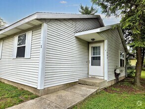 Building Photo - 400-430 Admiral Ave