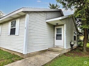Building Photo - 400-430 Admiral Ave