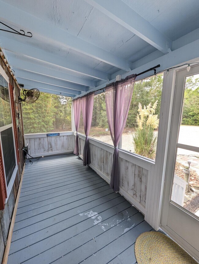 Building Photo - 3348 Lowery Dr