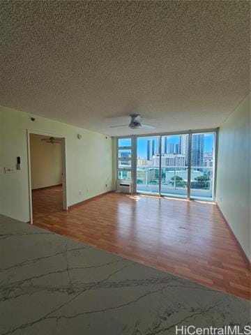 Foto del edificio - 1448 Young St