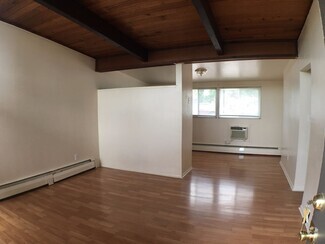 Building Photo - 735 30th St