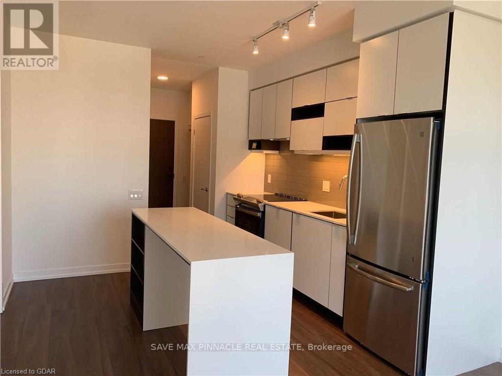 Photo principale - 4065-4065 Confederation Pkwy