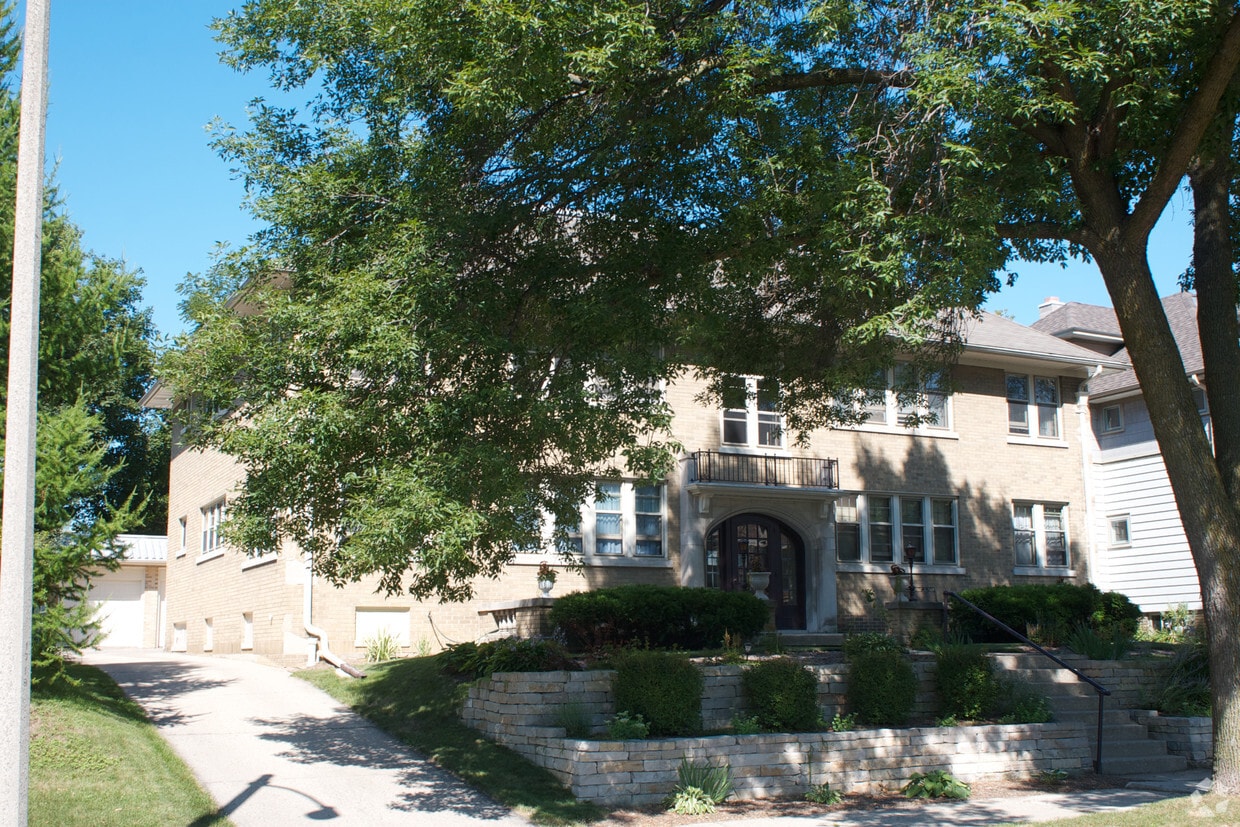 Building Photo - 1727 N 53rd St