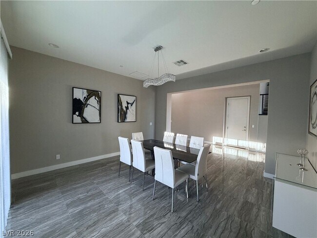 Foto del edificio - 56 Olympia Chase Dr