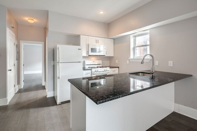 Photo - 1400 S 16th St Townhome