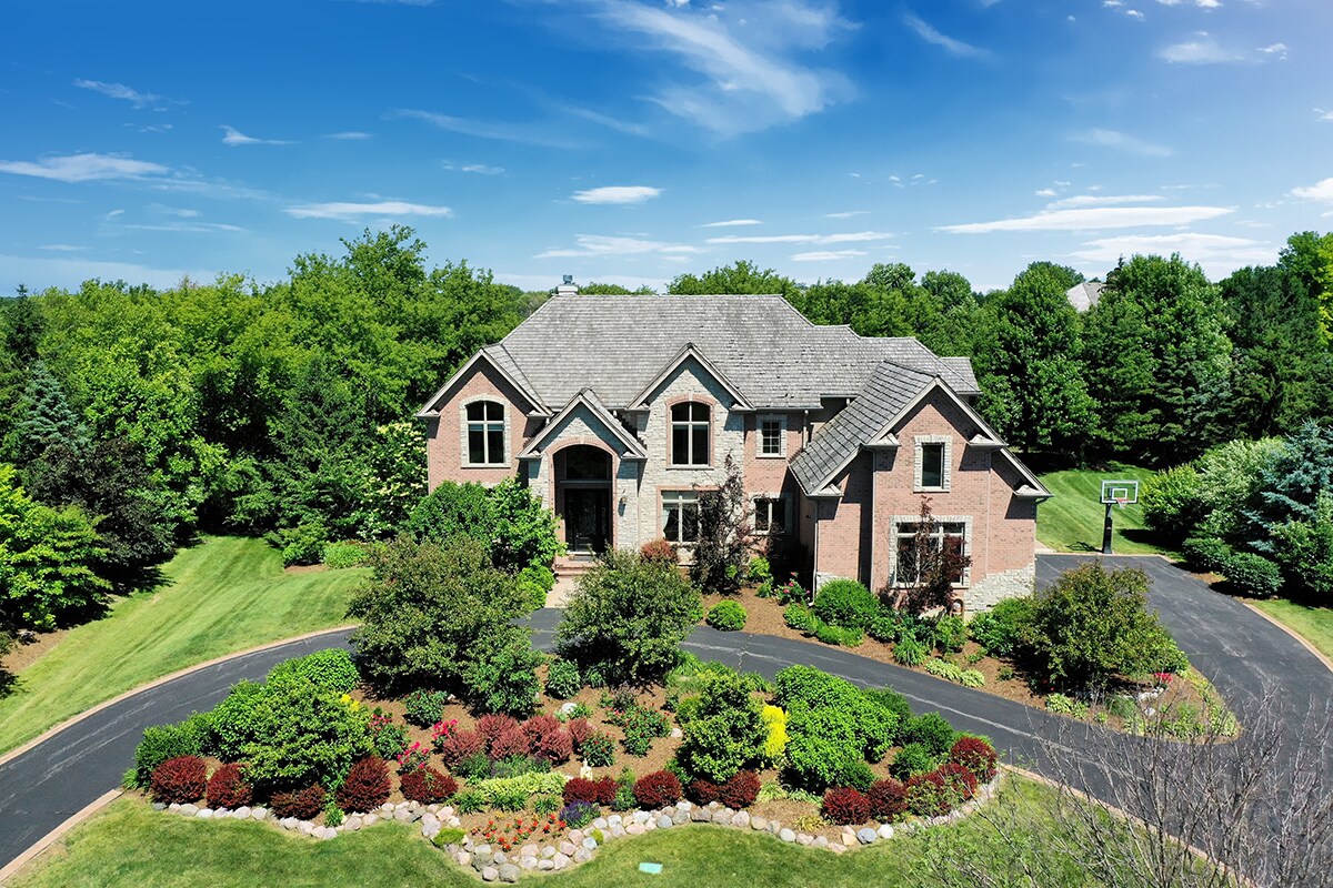 1410 Newcastle Ct, Inverness, IL 60010 House Rental in Inverness, IL