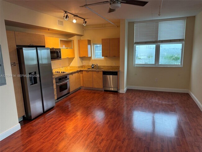 Foto del edificio - 3180 SW 22nd St