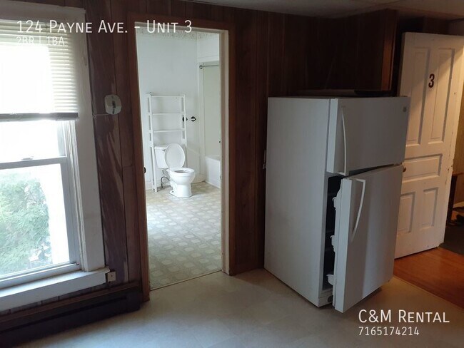 Foto del edificio - 124 Payne Ave