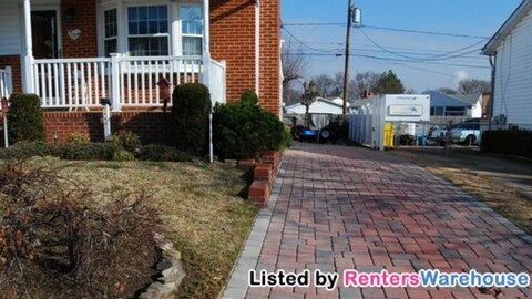 Building Photo - 1455 Pleasantville Dr