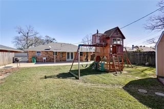2228 Potomac Dr
