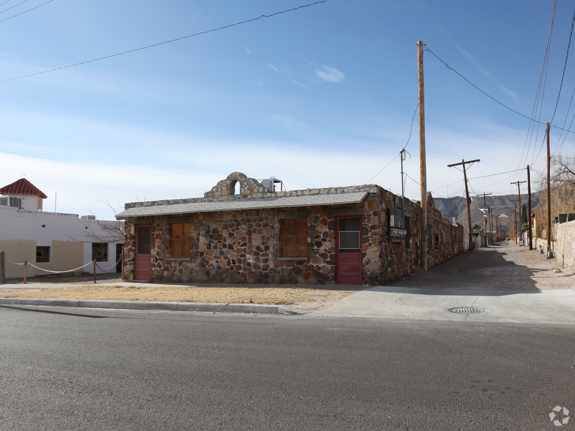 Building Photo - 2605 Sparkman St