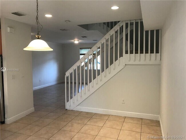 Foto del edificio - 6506 Hidden Cove Dr