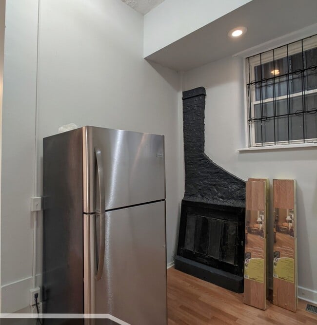 Building Photo - 3544 N Halsted St
