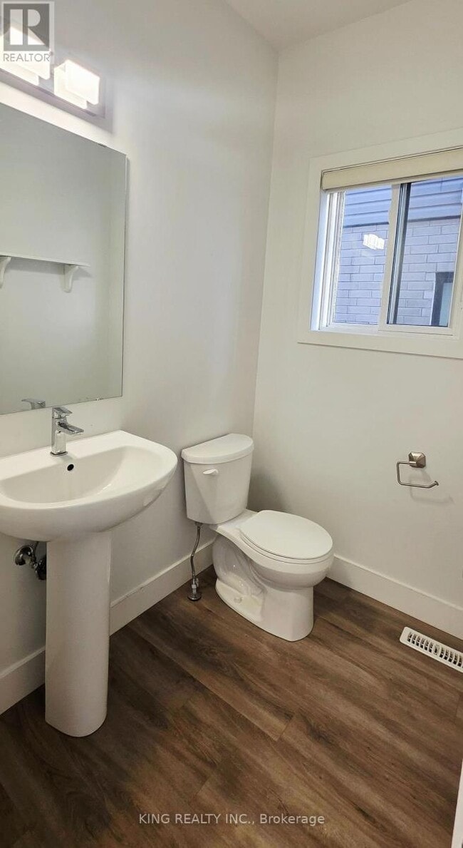 Building Photo - 3575 Southbridge Ave