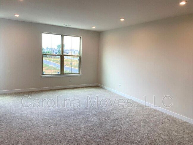 Building Photo - 105 Eagle Wood Dr