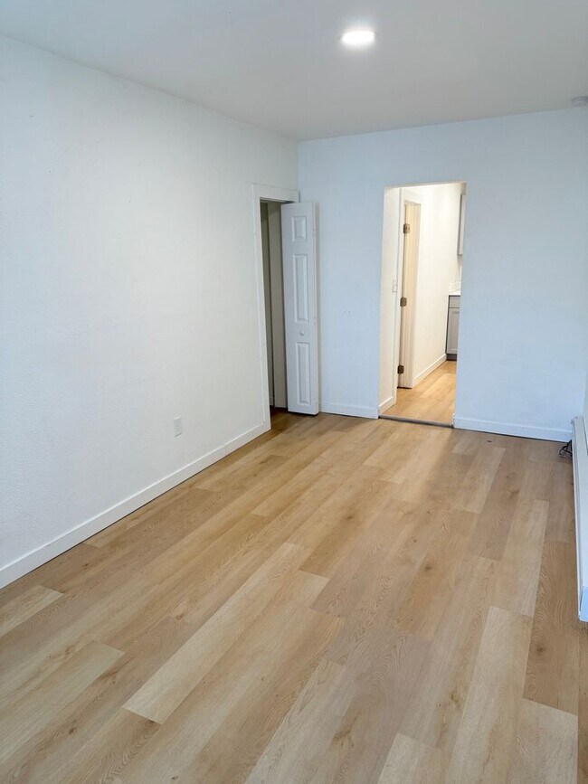 Foto del edificio - 2422 W Vermijo Ave