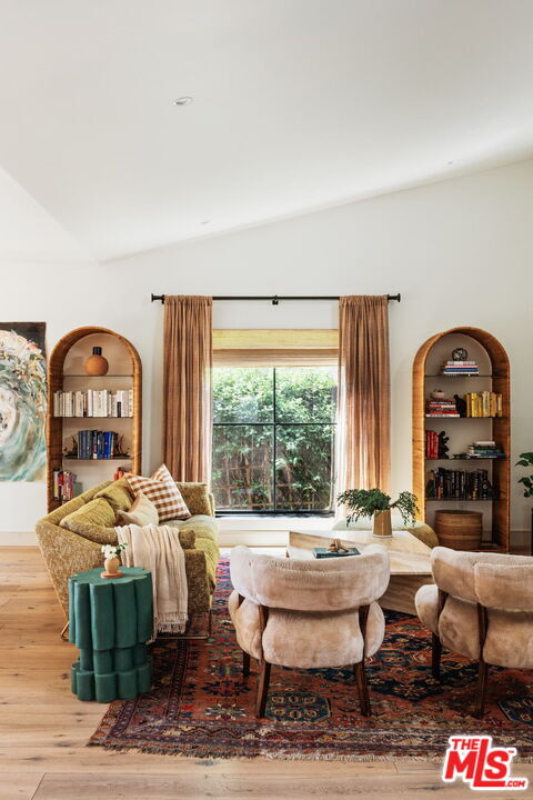 Foto del edificio - 3141 Madera Ave