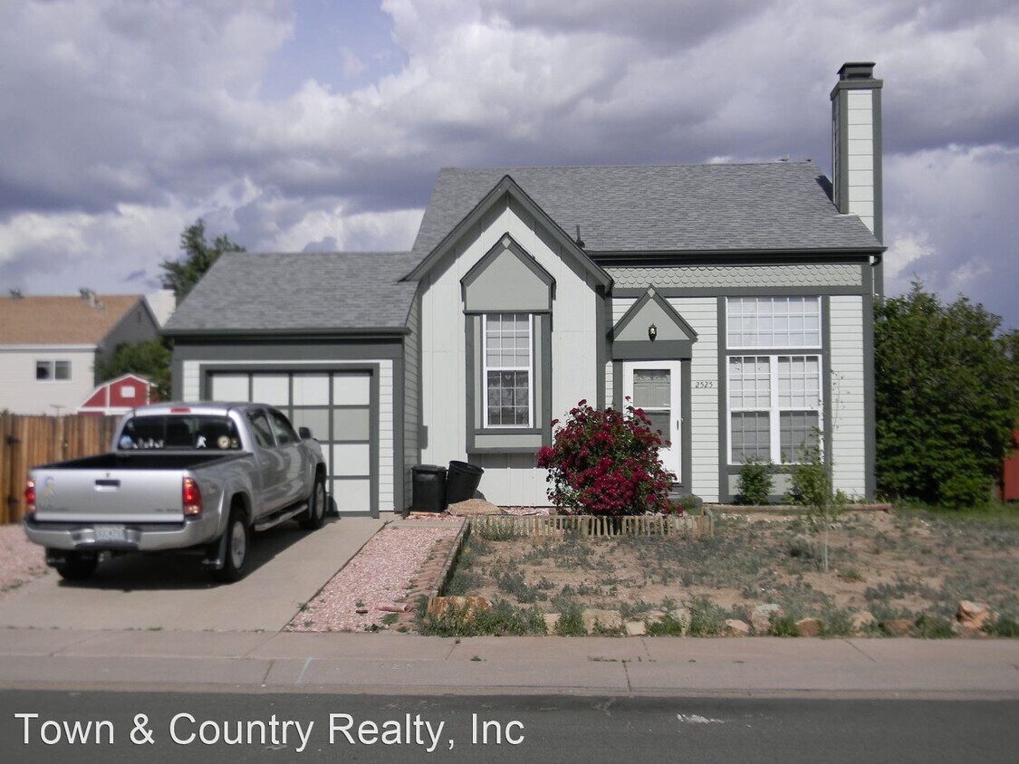 3 br, 2 bath House 2525 Clarendon Drive House for Rent in Colorado