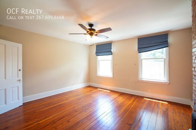 Foto del edificio - 2211 Bainbridge St