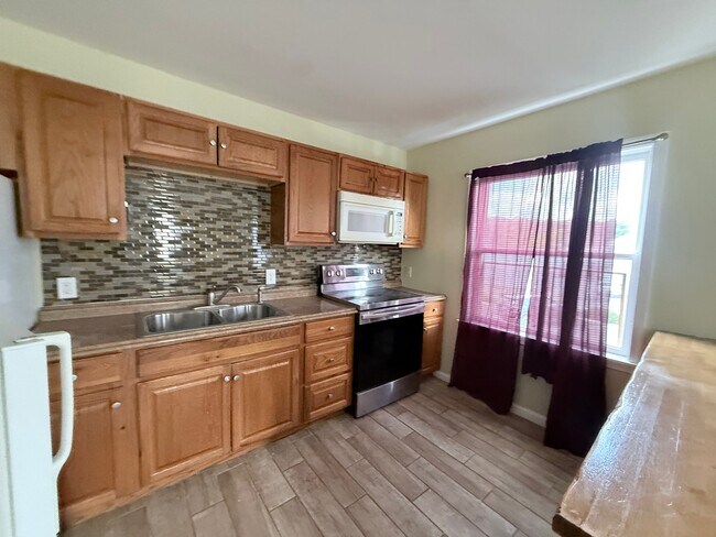 Foto del edificio - 246 N Courtland St