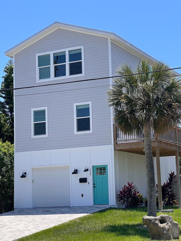 Primary Photo - 524 Arricola Ave