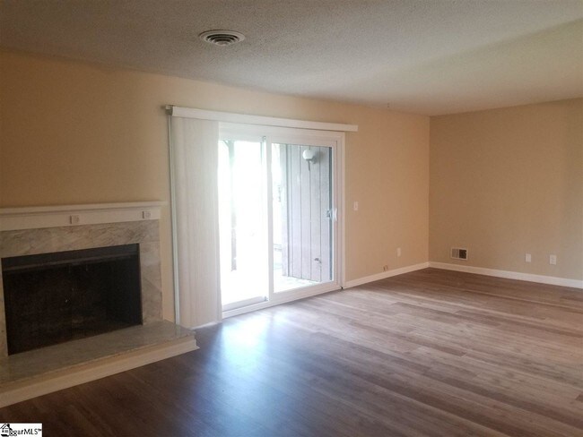 Foto del edificio - 3106 Bethel Rd