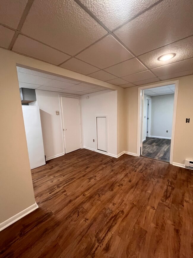 Living - 625 S Church St