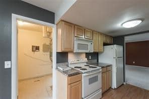 Building Photo - 29769 Farmbrook Villa Ln