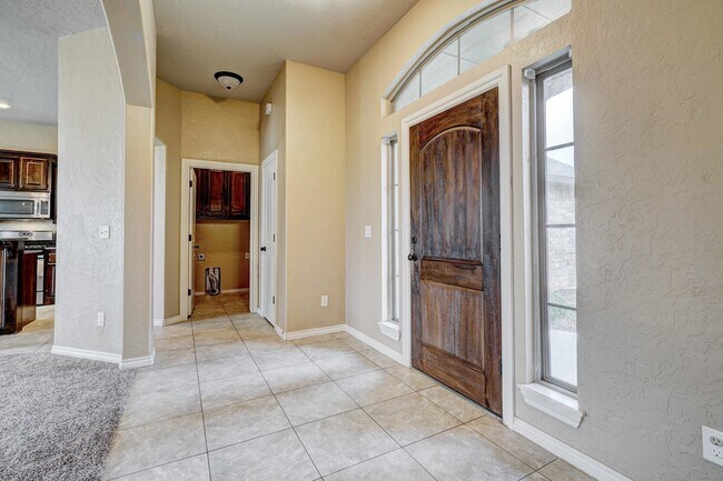 Foto del edificio - Beautiful Home In Moore Oklahoma. For Leas...