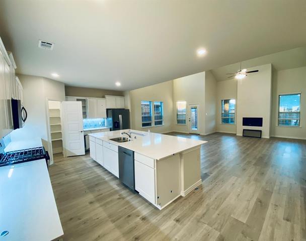 Foto del edificio - 3913 Fitzgerald Ave