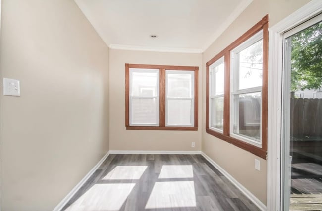 Building Photo - 4431 N Marmora Ave