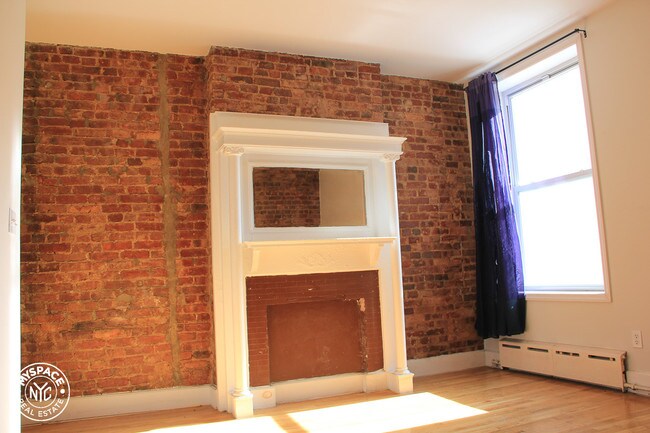 Building Photo - 564 Saint Marks Ave