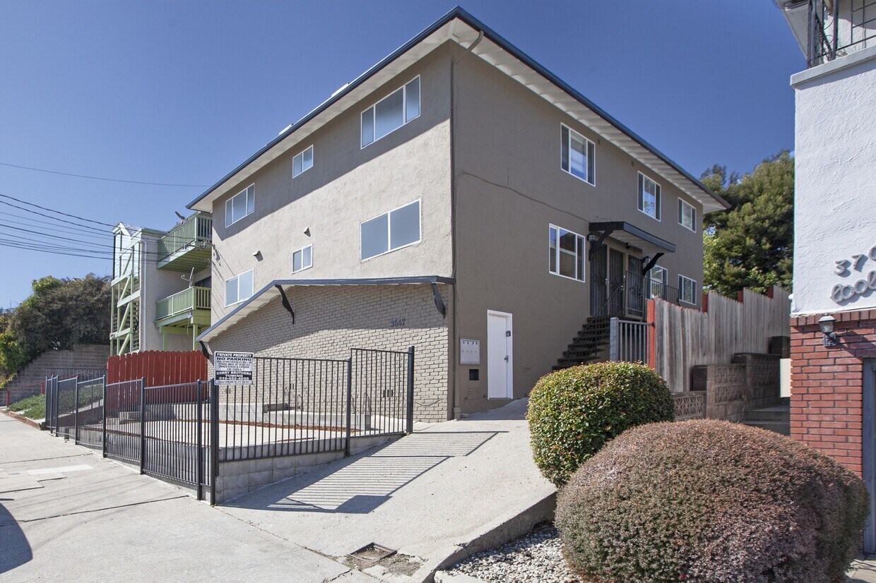 3647 Coolidge Ave Unit 3, Oakland, CA 94602 Room for Rent in Oakland