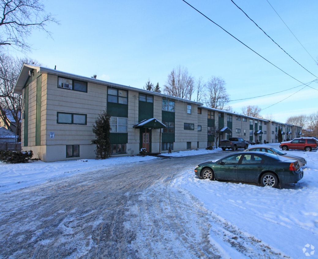 Primary Photo - Crippen Apartments