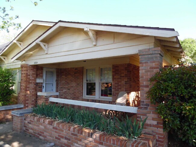 Foto del edificio - Charming Duplex Very Close To Tech!