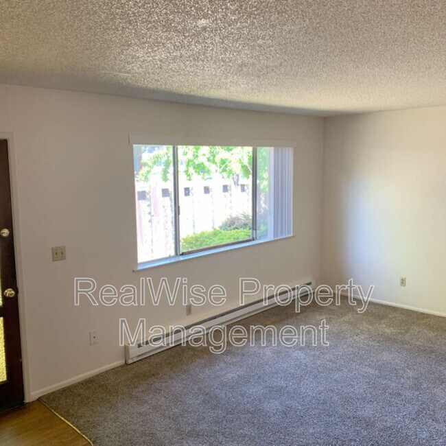 Foto del edificio - 411 SE Riverside Ave
