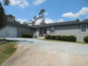 Building Photo - 107 Springlakes Cir