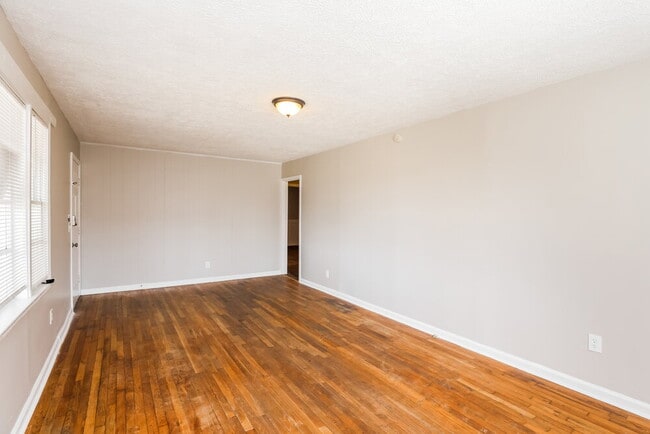 Foto del edificio - 3995 Sandy Hill Rd