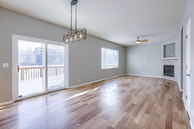 Building Photo - Must See 4 Bedroom In Millard School Distr...