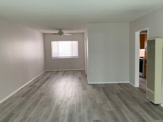 From living room to dining room - 4023 Lincoln Ave