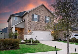 Building Photo - 17549 Rosette Grass Dr