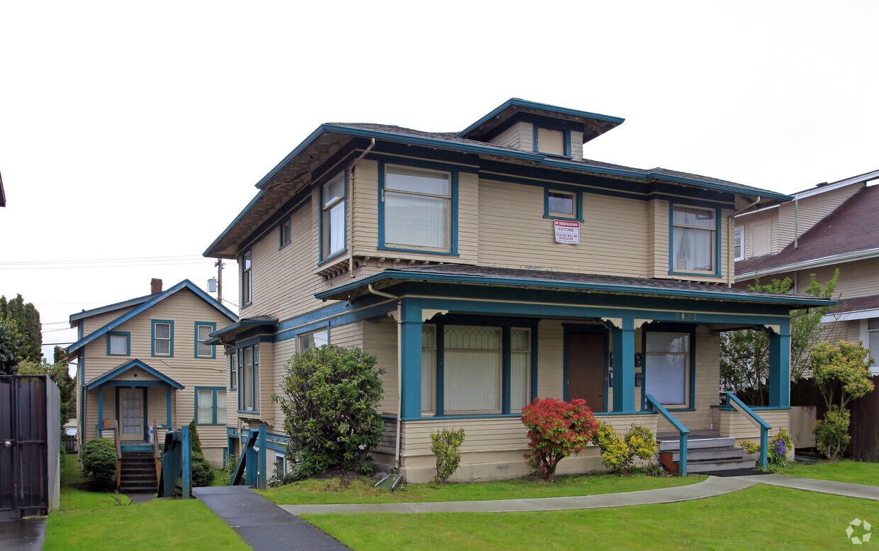 Foto principal - 2422 Hoyt Ave