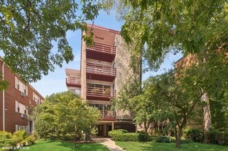 Building Photo - 2150 Sherman Ave